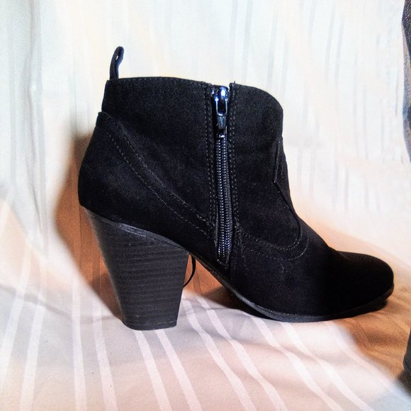 Fringed Ankle Boots - Picture 6 of 9